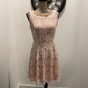 City studio sleeveless junior dress size 9